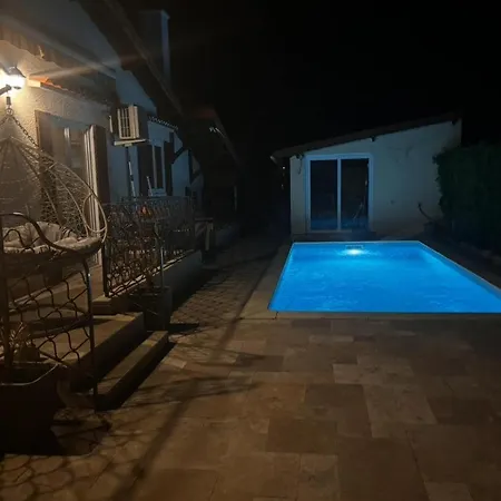 Villa Charmante Maison Avec Piscine Cournon-d'Auvergne