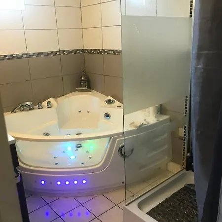 Charmante Maison Avec Piscine Villa